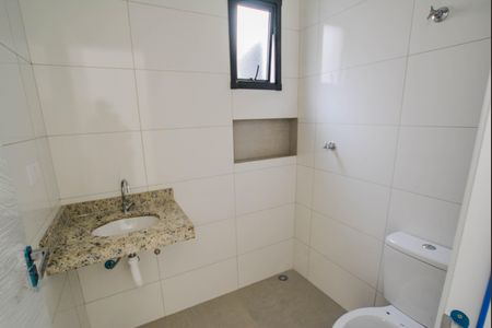 Casa à venda com 120m², 3 quartos e 2 vagas Casa à venda com 120m², 3 quartos e 2 vagasBanheiro Social