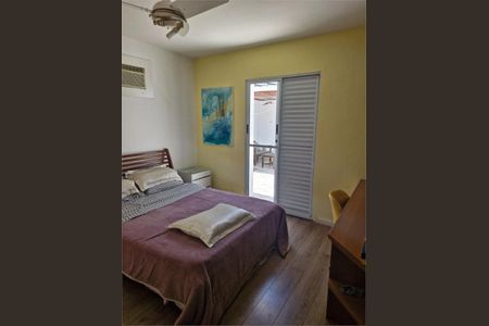 Casa à venda com 3 quartos, 130m² em Jardim Caravelas, São Paulo