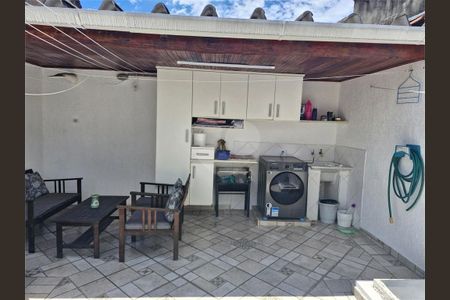 Casa à venda com 130m², 3 quartos e 2 vagas