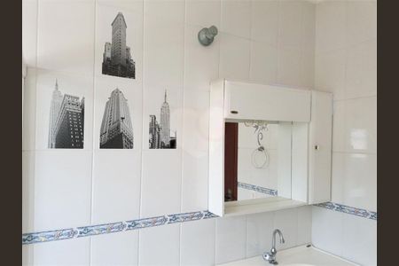 Casa à venda com 130m², 3 quartos e 2 vagas