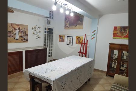 Casa à venda com 130m², 3 quartos e 2 vagas