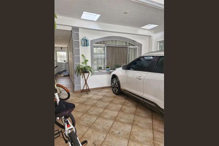 Casa à venda com 130m², 3 quartos e 2 vagas
