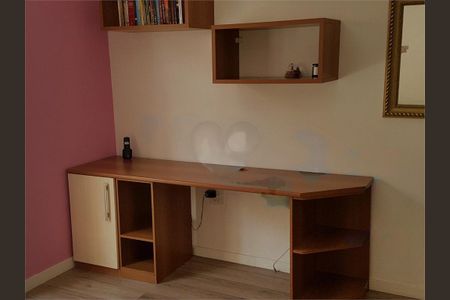 Casa à venda com 130m², 3 quartos e 2 vagas