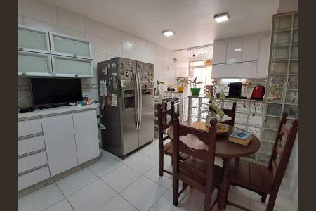 Apartamento à venda com 100m², 3 quartos e 1 vaga