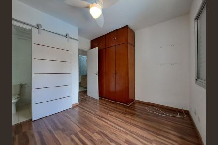 Apartamento à venda com 82m², 3 quartos e 1 vagaFoto 24
