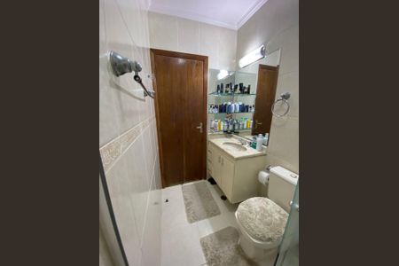 Casa de condomínio à venda com 152m², 3 quartos e 2 vagasBanheiro