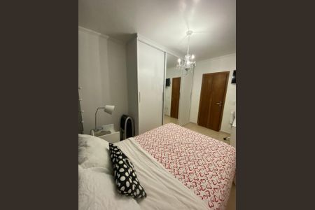 Casa de condomínio à venda com 152m², 3 quartos e 2 vagasQuarto