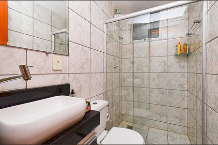 Apartamento à venda com 76m², 3 quartos e 1 vaga Apartamento à venda com 76m², 3 quartos e 1 vagaBanheiro Social