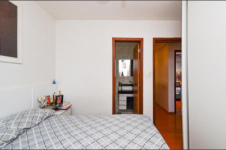 Apartamento à venda com 76m², 3 quartos e 1 vaga Apartamento à venda com 76m², 3 quartos e 1 vagaSuite