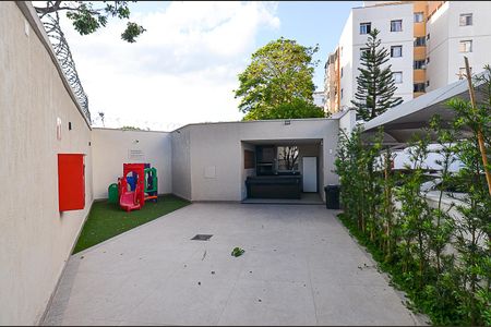 Apartamento à venda com 76m², 3 quartos e 1 vaga Apartamento à venda com 76m², 3 quartos e 1 vagaÁrea comum - Playground