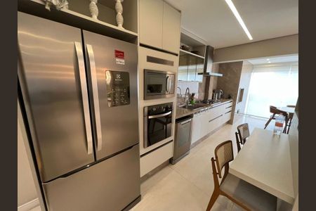 Apartamento à venda com 171m², 3 quartos e 3 vagas