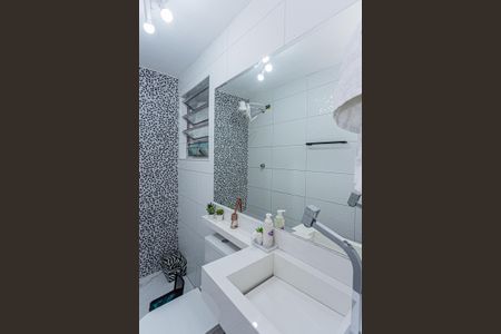 Casa à venda com 132m², 2 quartos e 5 vagas Casa à venda com 132m², 2 quartos e 5 vagasBanheiro 2