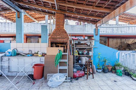 Casa à venda com 132m², 2 quartos e 5 vagas Casa à venda com 132m², 2 quartos e 5 vagasEspaço Gourmet