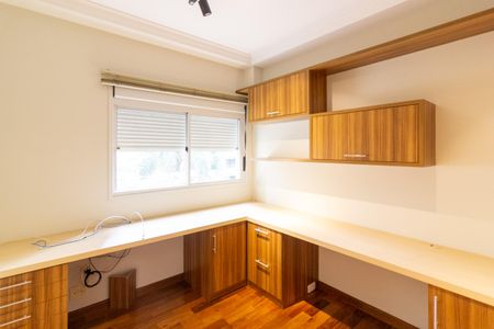 Apartamento para alugar com 178m², 4 quartos e 3 vagasQuarto 2
