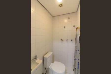 Apartamento para alugar com 178m², 4 quartos e 3 vagasBanheiro de Serviço