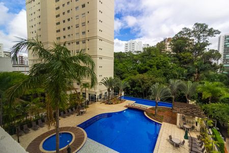 Apartamento para alugar com 178m², 4 quartos e 3 vagasVista da Suíte 2