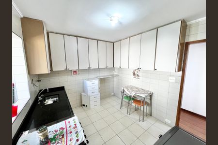 Apartamento à venda com 68m², 2 quartos e 2 vagasCozinha