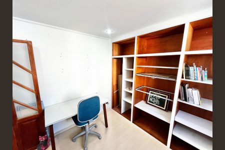 Apartamento à venda com 68m², 2 quartos e 2 vagasQuarto 2