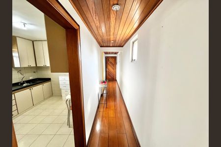 Apartamento à venda com 68m², 2 quartos e 2 vagasEntrada