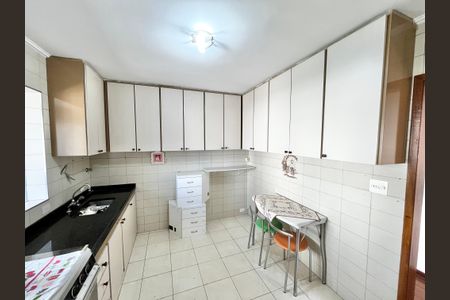 Apartamento à venda com 68m², 2 quartos e 2 vagasCozinha