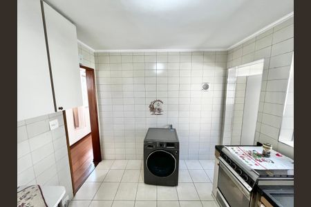 Apartamento à venda com 68m², 2 quartos e 2 vagasCozinha