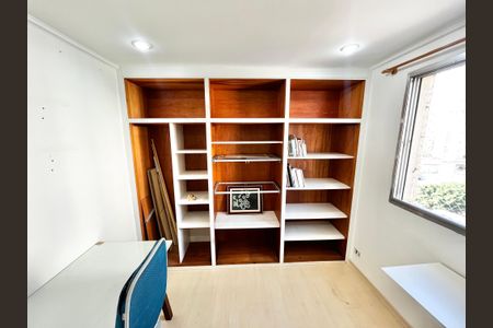 Apartamento à venda com 68m², 2 quartos e 2 vagasQuarto 2