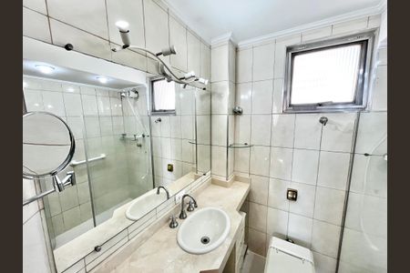 Apartamento à venda com 68m², 2 quartos e 2 vagasBanheiro