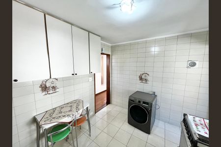 Apartamento à venda com 68m², 2 quartos e 2 vagasCozinha
