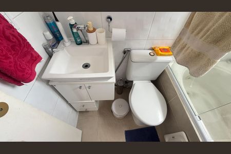 Apartamento à venda com 75m², 3 quartos e 2 vagasBanheiro