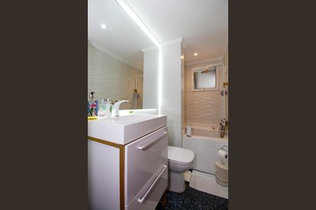 Apartamento para alugar com 96m², 3 quartos e 2 vagasBanheiro Social