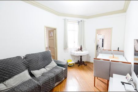 Apartamento à venda com 85m², 3 quartos e sem vaga Apartamento à venda com 85m², 3 quartos e sem vagaSala