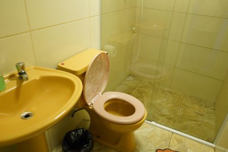 Casa à venda com 180m², 4 quartos e 3 vagasBanheiro 1