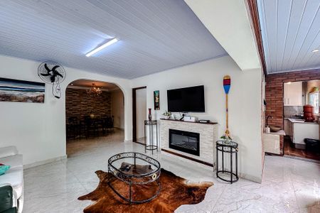 Casa à venda com 180m², 3 quartos e 3 vagasSala