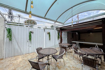 Casa à venda com 180m², 3 quartos e 3 vagasGaragem