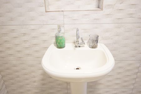 Casa à venda com 180m², 4 quartos e 3 vagasBanheiro 2