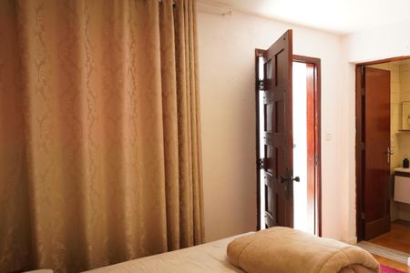 Casa à venda com 180m², 4 quartos e 3 vagasSuite 2