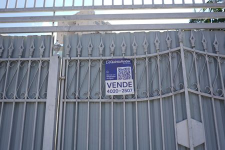 Casa à venda com 180m², 4 quartos e 3 vagasFachada