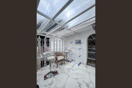 Casa à venda com 180m², 3 quartos e 3 vagasÁrea de Serviço