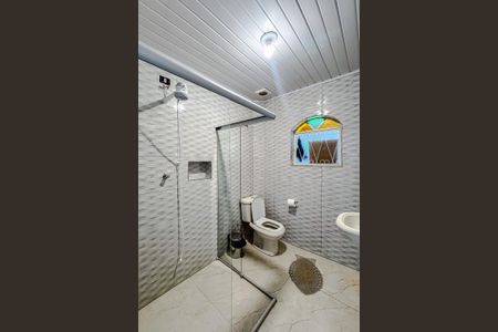 Casa à venda com 180m², 3 quartos e 3 vagasBanheiro