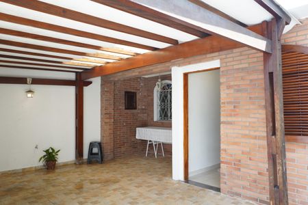 Casa à venda com 180m², 4 quartos e 3 vagasGaragem