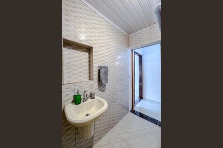 Casa à venda com 180m², 3 quartos e 3 vagasBanheiro