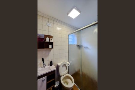 Casa à venda com 180m², 3 quartos e 3 vagasBanheiro da Suíte 2