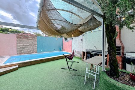 Casa à venda com 180m², 3 quartos e 3 vagasÁrea externa