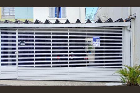 Casa à venda com 154m², 3 quartos e 2 vagasFachada