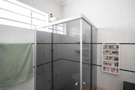 Casa à venda com 154m², 3 quartos e 2 vagasBanheiro