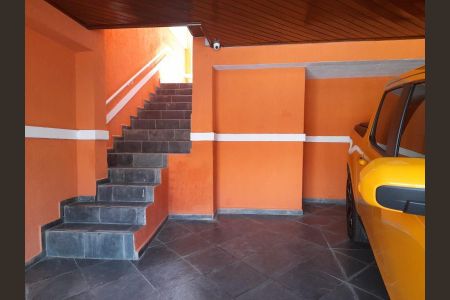 Casa à venda com 200m², 3 quartos e 2 vagas Casa à venda com 200m², 3 quartos e 2 vagasFoto 01