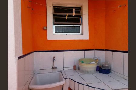 Casa à venda com 200m², 3 quartos e 2 vagas Casa à venda com 200m², 3 quartos e 2 vagasFoto 03