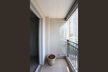 varanda de apartamento à venda com 3 quartos, 66m² em Parque Reboucas, São Paulo