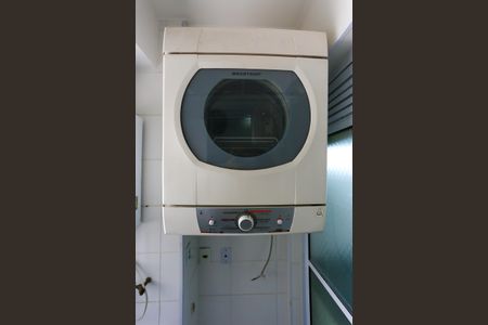 Apartamento à venda com 66m², 3 quartos e 1 vagaÁrea de Serviço