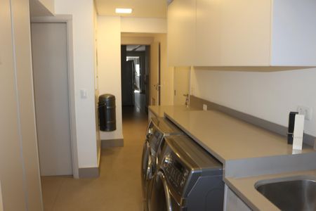 Apartamento à venda com 244m², 3 quartos e 4 vagasÁrea de Serviço
